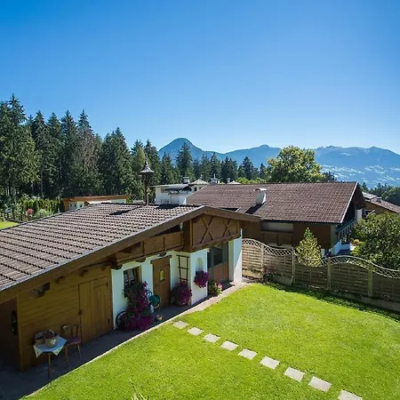 Gastehaus Waldrand Garni Guest house