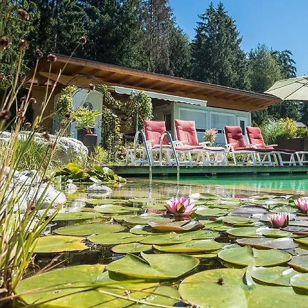 Gastehaus Waldrand Garni Guest house Wiesing