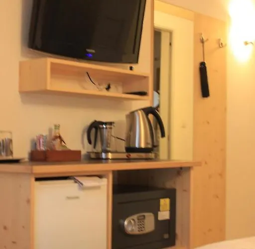 加尔尼瓦尔德兰德旅馆 招待所 韦兴