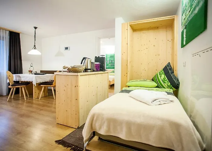 加尔尼瓦尔德兰德旅馆 招待所 3*