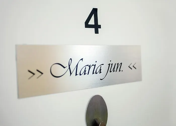 加尔尼瓦尔德兰德旅馆 韦兴