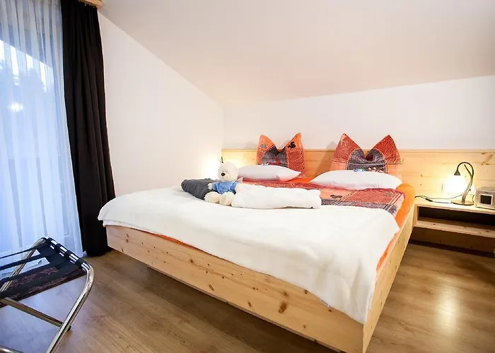 加尔尼瓦尔德兰德旅馆 韦兴