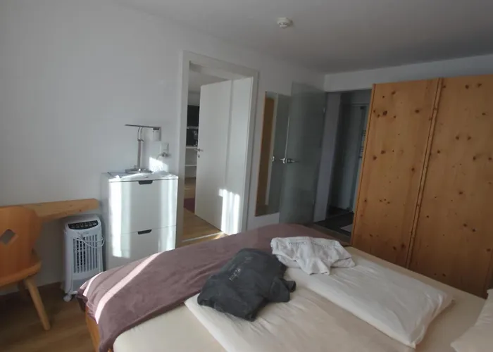 加尔尼瓦尔德兰德旅馆 3* 韦兴