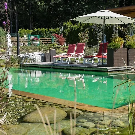Guest house Gastehaus Waldrand Garni 3*