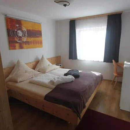 Gaestehaus Waldrand Garni 3* Wiesing